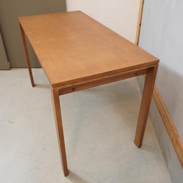 karimoku(カリモク家具)のユーティリティプラス オーク材 karimoku(カリモク家具)のユーティリティプラス オーク材