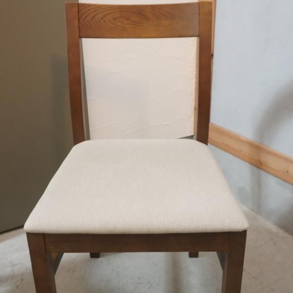 無印良品(MUJI)のタモ無垢材 ダイニングチェアー2脚セットです 無印良品(MUJI)のタモ無垢材 ダイニングチェアー2脚セットです