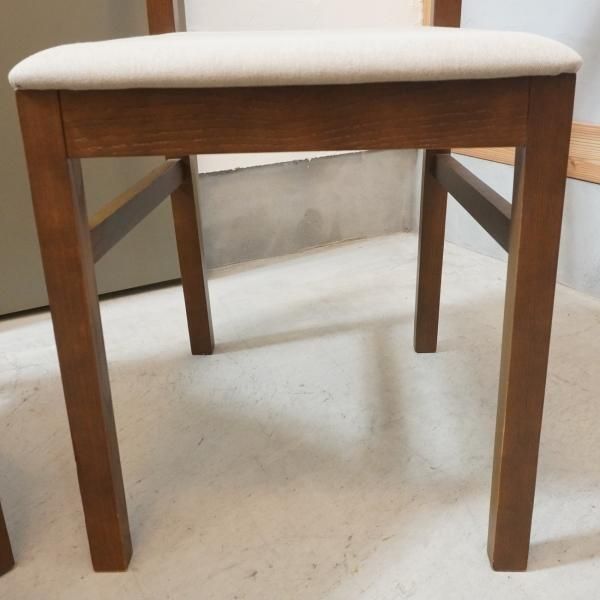 無印良品(MUJI)のタモ無垢材 ダイニングチェアー2脚セットです 無印良品(MUJI)のタモ無垢材 ダイニングチェアー2脚セットです