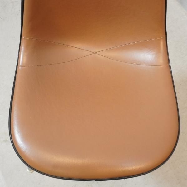 Herman Miller ハーマンミラー イームズ チェア スタッキングベース Hermanmiller(ハーマンミラー)社のイームズ スタッキングベース