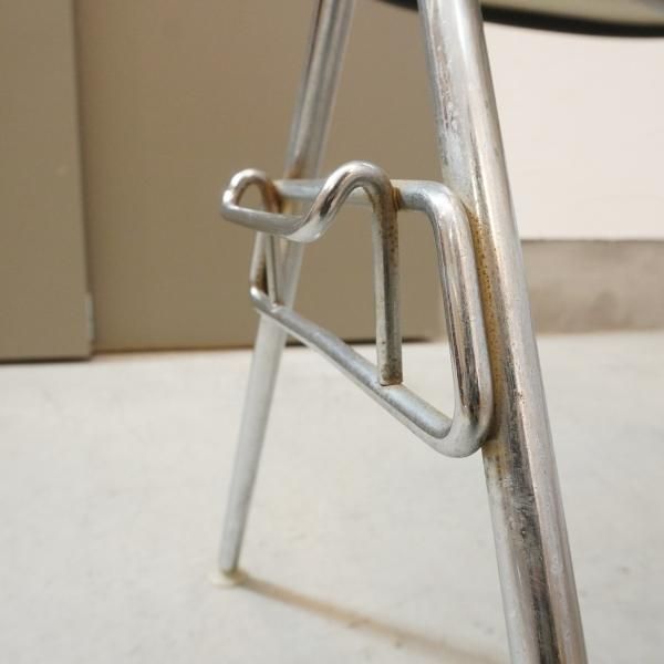 Hermanmiller(ハーマンミラー)社のイームズ スタッキングベース Hermanmiller(ハーマンミラー)社のイームズ スタッキングベース