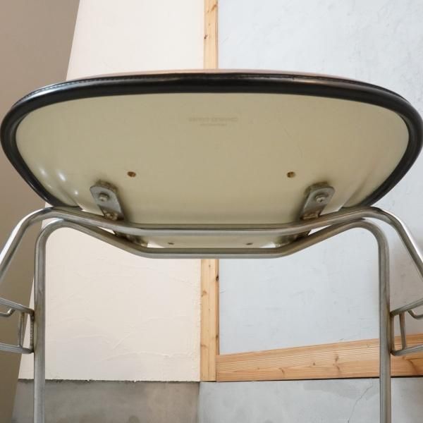 Hermanmiller(ハーマンミラー)社のイームズ スタッキングベース Hermanmiller(ハーマンミラー)社のイームズ スタッキングベース