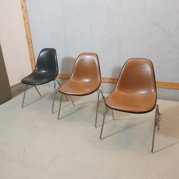 Hermanmiller(ハーマンミラー)社のイームズ スタッキングベース Hermanmiller(ハーマンミラー)社のイームズ スタッキングベース