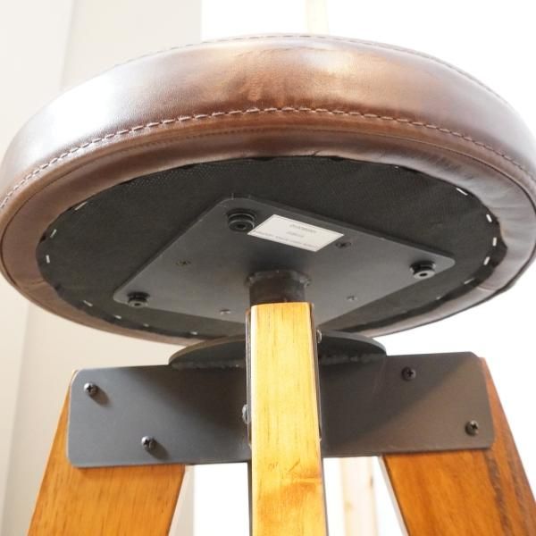 ジャーナルスタンダードファニチャーよりCHINON HIGH STOOL ジャーナルスタンダードファニチャーよりCHINON HIGH STOOL