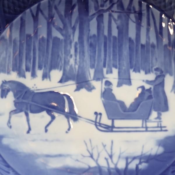 デンマークの陶磁器メーカーRoyal Copenhagen(ロイヤル デンマークの陶磁器メーカーRoyal Copenhagen(ロイヤル