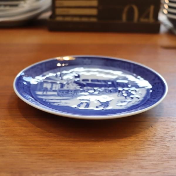 デンマークの陶磁器メーカーRoyal Copenhagen(ロイヤル デンマークの陶磁器メーカーRoyal Copenhagen(ロイヤル