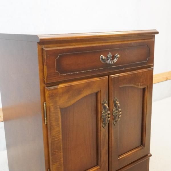 美品■カリモク■サイドボード■コロニアル■オーク/ナラ材■高級■ヴィンテージ■ 楽天市場】カリモク コロニアル キャビネット おしゃれ サイド