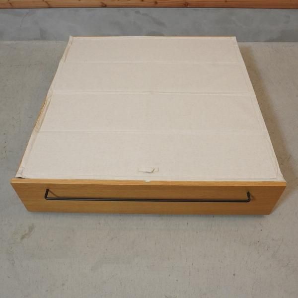 無印良品(MUJI)のオーク材 ベッドフレーム下収納引き出しです 無印良品(MUJI)のオーク材 ベッドフレーム下収納引き出しです