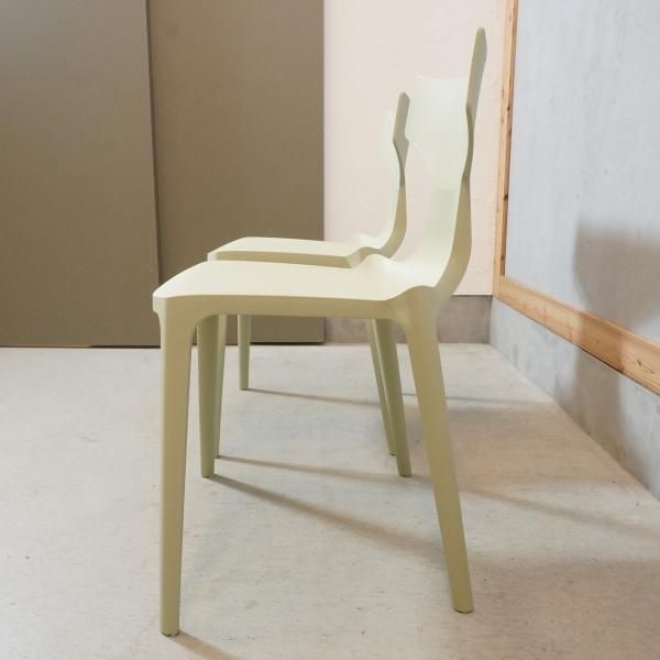 イタリアのブランドKARTELL(カルテル)のAntonio Citterio イタリアのブランドKARTELL(カルテル)のAntonio Citterio