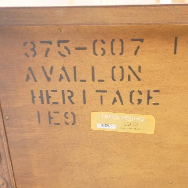 Drexel Heritage(ドレクセル ヘリテイジ)のAVALLON コンソール Drexel Heritage(ドレクセル ヘリテイジ)のAVALLON コンソール