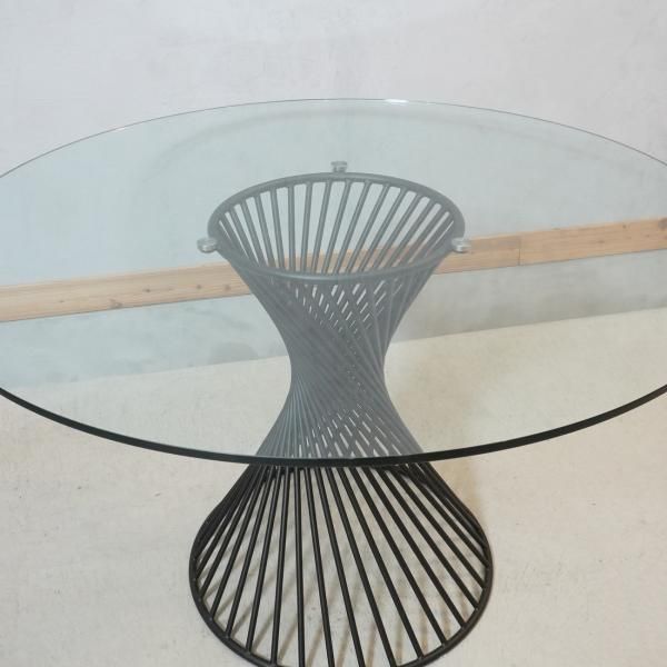 イタリアのCalligaris(カリガリス)社のVORTEX(ボルテックス)円形 イタリアのCalligaris(カリガリス)社のVORTEX(ボルテックス)円形
