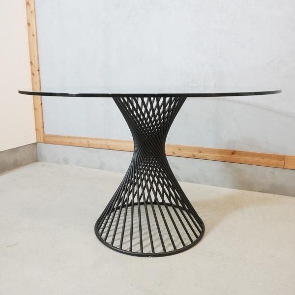 イタリアのCalligaris(カリガリス)社のVORTEX(ボルテックス)円形 イタリアのCalligaris(カリガリス)社のVORTEX(ボルテックス)円形