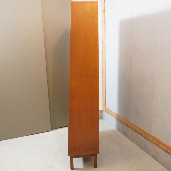 IDEE(イデー)のANTON(アントン) ブックシェルフです。モダン IDEE(イデー)のANTON(アントン) ブックシェルフです。モダン