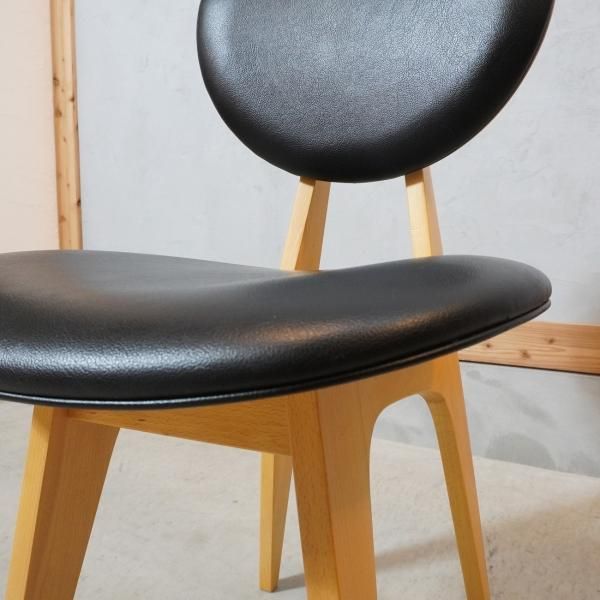 IDEE(イデー)で取り扱われている長大作デザインのダイニング IDEE(イデー)で取り扱われている長大作デザインのダイニング
