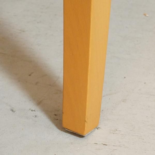 イタリアのCalligaris(カリガリス)社の伸長式ダイニングテーブル イタリアのCalligaris(カリガリス)社の伸長式ダイニングテーブル