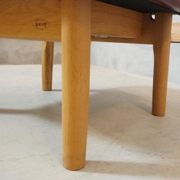 展示品 浜本工芸 No.2010 スツール オットマン オーク 本革 アイボリー 展示品 浜本工芸 No.2010 スツール オットマン オーク 本革