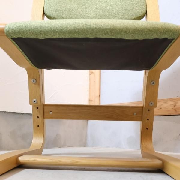 karimoku(カリモク家具)とBenesse(ベネッセ)のコラボ商品 集中力 karimoku(カリモク家具)とBenesse(ベネッセ)のコラボ商品 集中力