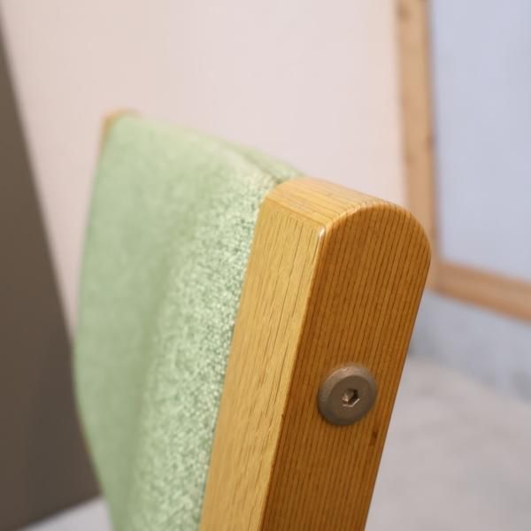 karimoku(カリモク家具)とBenesse(ベネッセ)のコラボ商品 集中力