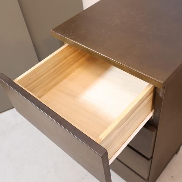 人気の無印良品(MUJI)のタモ材を使用した木製チェスト・4段です 人気の無印良品(MUJI)のタモ材を使用した木製チェスト・4段です