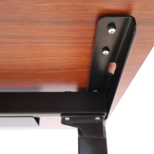 FLEXISPOT(フレキシスポット)の電動昇降式デスク EF1です。天板