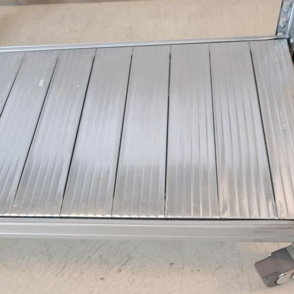 イタリア発祥の業務用シェルフ収納ブランド METALSISTEM(メタル