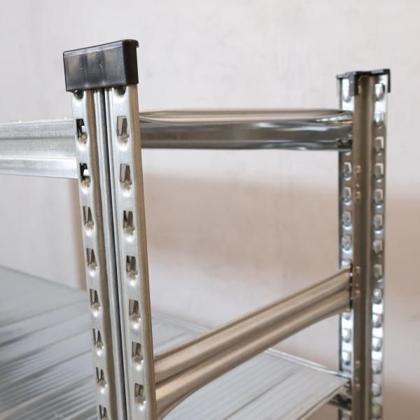 イタリア発祥の業務用シェルフ収納ブランド METALSISTEM(メタル