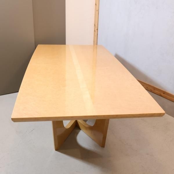 IDC OTSUKA(大塚家具)取扱いのPERLE(ペルレ) ダイニングテーブル IDC OTSUKA(大塚家具)取扱いのPERLE(ペルレ) ダイニングテーブル