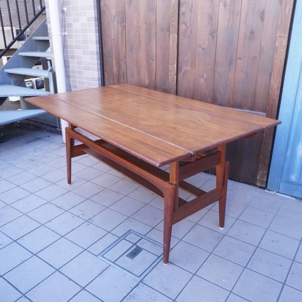 デンマーク製のチーク材を使用したヴィンテージ エレベーターテーブル