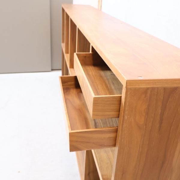 人気のMUJI(無印良品)のウォールナット材・2列・5段 人気のMUJI(無印良品)のウォールナット材・2列・5段