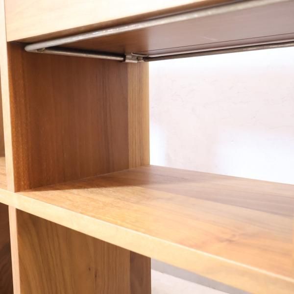 人気のMUJI(無印良品)のウォールナット材・2列・5段 人気のMUJI(無印良品)のウォールナット材・2列・5段