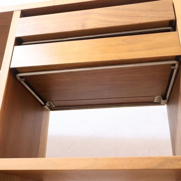 人気のMUJI(無印良品)のウォールナット材・2列・5段 人気のMUJI(無印良品)のウォールナット材・2列・5段