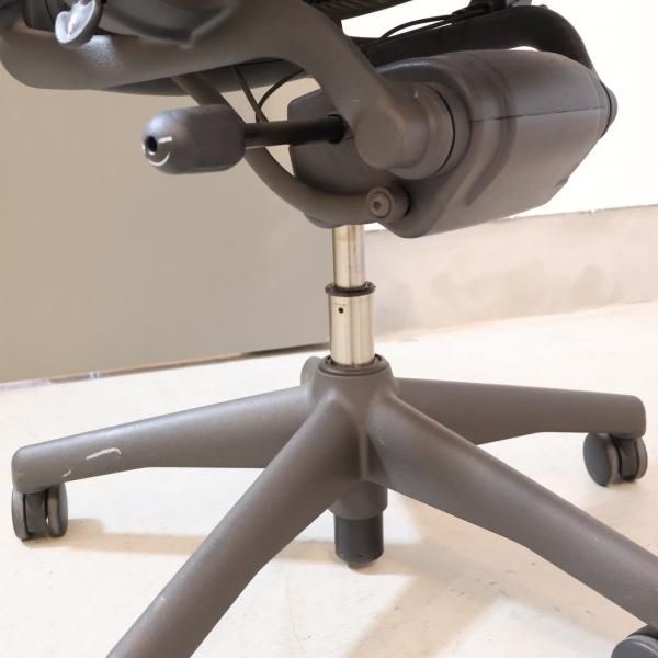 HermanMiller(ハーマンミラー)よりBサイズ フル装備アーロン HermanMiller(ハーマンミラー)よりBサイズ フル装備アーロン