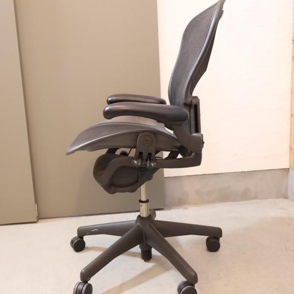 HermanMiller(ハーマンミラー)よりBサイズ フル装備アーロン HermanMiller(ハーマンミラー)よりBサイズ フル装備アーロン