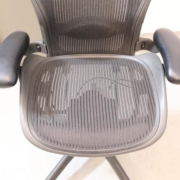 HermanMiller(ハーマンミラー)よりBサイズ フル装備アーロン HermanMiller(ハーマンミラー)よりBサイズ フル装備アーロン