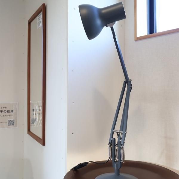 英国のブランドANGLEPOISE(アングルポイズ)のType75 MINI デスク 英国のブランドANGLEPOISE(アングルポイズ)のType75 MINI デスク