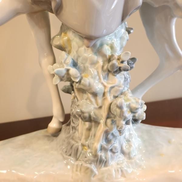 スペインLLADRO(リヤドロ)社の陶器人形の置物『フィギュリン スペインLLADRO(リヤドロ)社の陶器人形の置物『フィギュリン