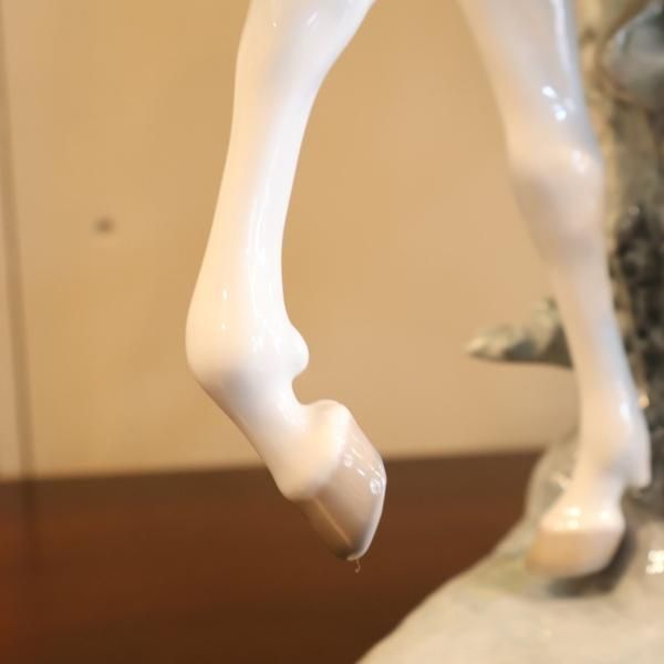 スペインLLADRO(リヤドロ)社の陶器人形の置物『フィギュリン スペインLLADRO(リヤドロ)社の陶器人形の置物『フィギュリン