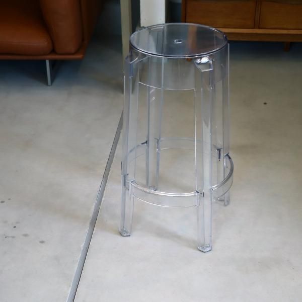 イタリアのデザイナーズ家具ブランドKartell(カルテル)のCHARLES