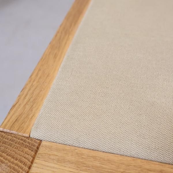 人気の無印良品(MUJI)のオーク無垢材を使用したダイニング 人気の無印良品(MUJI)のオーク無垢材を使用したダイニング