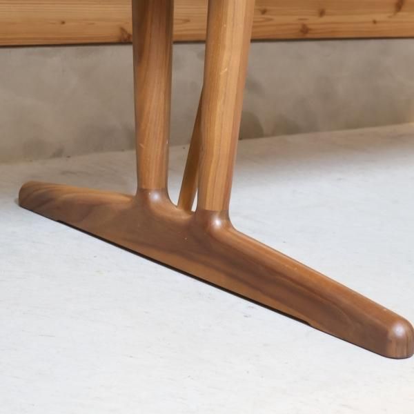 karimoku(カリモク家具)のウォールナット材を使用したCW6003 karimoku(カリモク家具)のウォールナット材を使用したCW6003