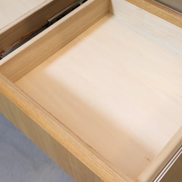 人気の無印良品(MUJI)のタモ材 カップボードです!!シンプルで 人気の無印良品(MUJI)のタモ材 カップボードです!!シンプルで