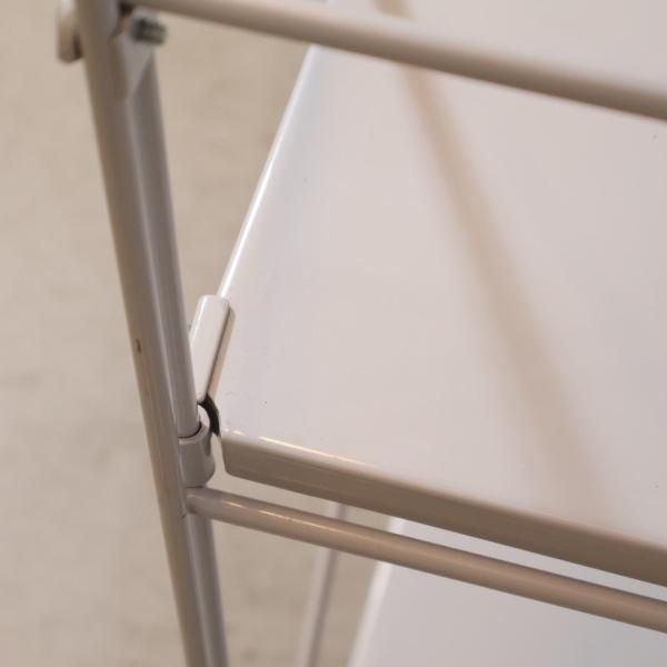 無印良品(MUJI)の人気の4段スチールユニットシェルフです!2人 無印良品(MUJI)の人気の4段スチールユニットシェルフです!2人