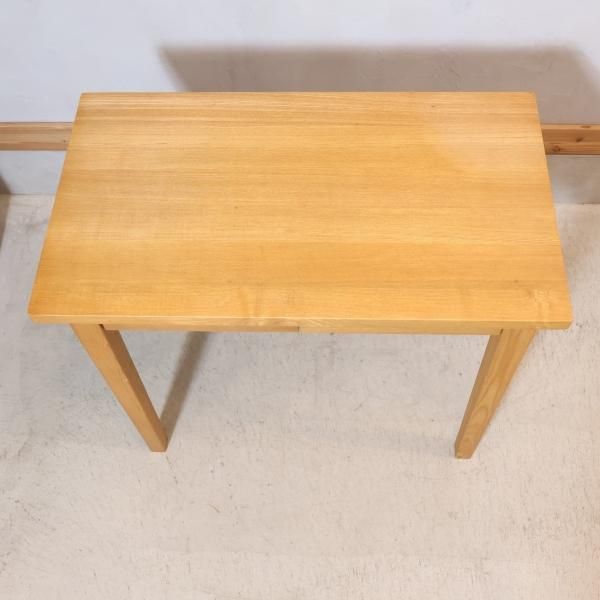 稀少なタモ材を使用した無印良品(MUJI)のパーソナルデスク 稀少なタモ材を使用した無印良品(MUJI)のパーソナルデスク
