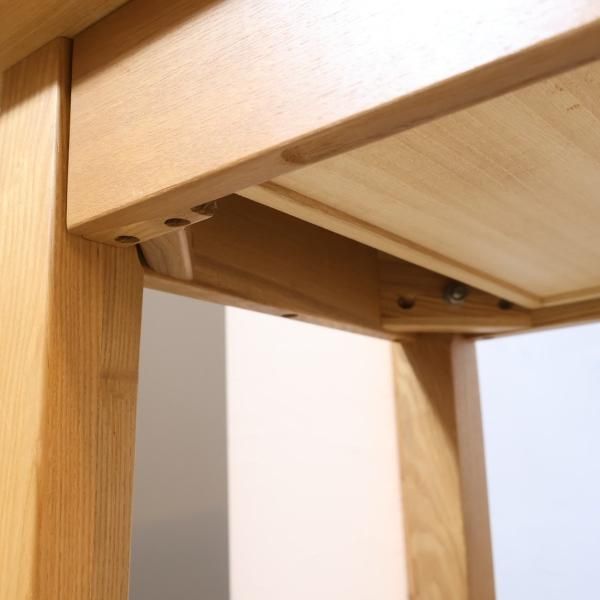 稀少なタモ材を使用した無印良品(MUJI)のパーソナルデスク 稀少なタモ材を使用した無印良品(MUJI)のパーソナルデスク