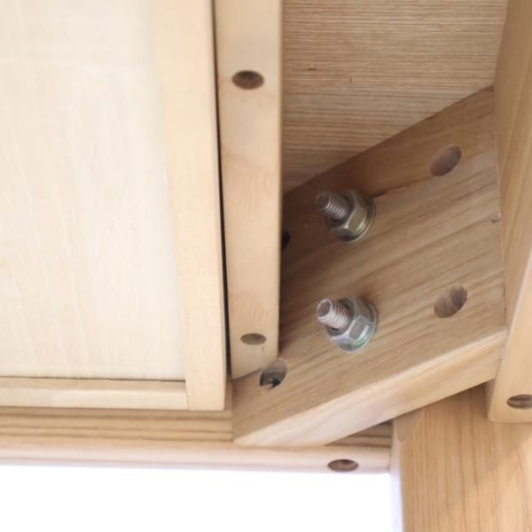 稀少なタモ材を使用した無印良品(MUJI)のパーソナルデスク 稀少なタモ材を使用した無印良品(MUJI)のパーソナルデスク