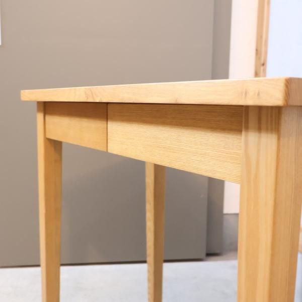稀少なタモ材を使用した無印良品(MUJI)のパーソナルデスク 稀少なタモ材を使用した無印良品(MUJI)のパーソナルデスク