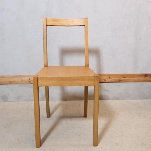 無印良品タモ材チェアー 人気の無印良品(MUJI)のタモ無垢材を使用したダイニングチェアー