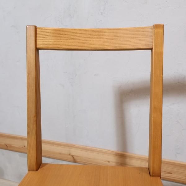 人気の無印良品(MUJI)のタモ無垢材を使用したダイニングチェアー