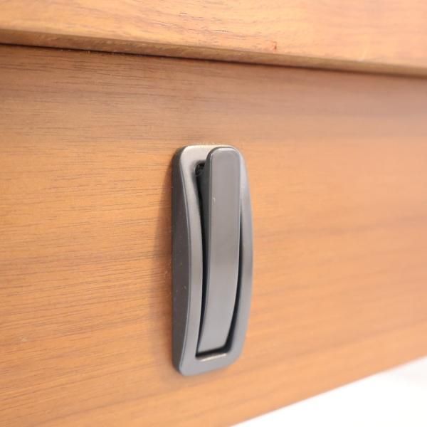 ACTUS(アクタス)で取り扱われていたウォールナット材のデスク ACTUS(アクタス)で取り扱われていたウォールナット材のデスク