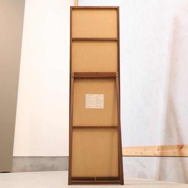 人気の無印良品(MUJI)よりウォールナット材・木製ミラーです 人気の無印良品(MUJI)よりウォールナット材・木製ミラーです